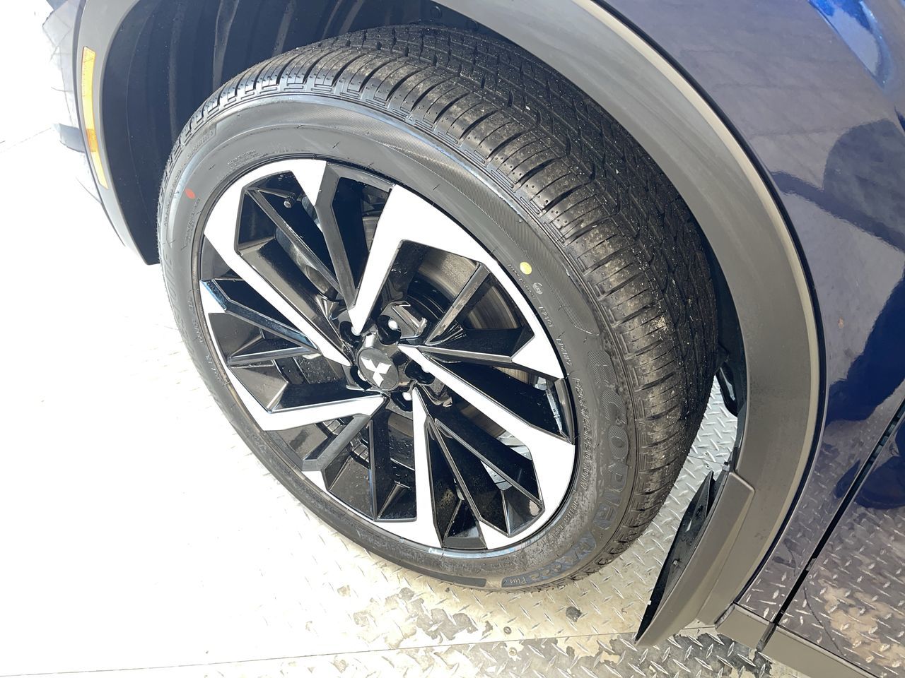 2025 Mitsubishi Outlander Plug-In Hybrid