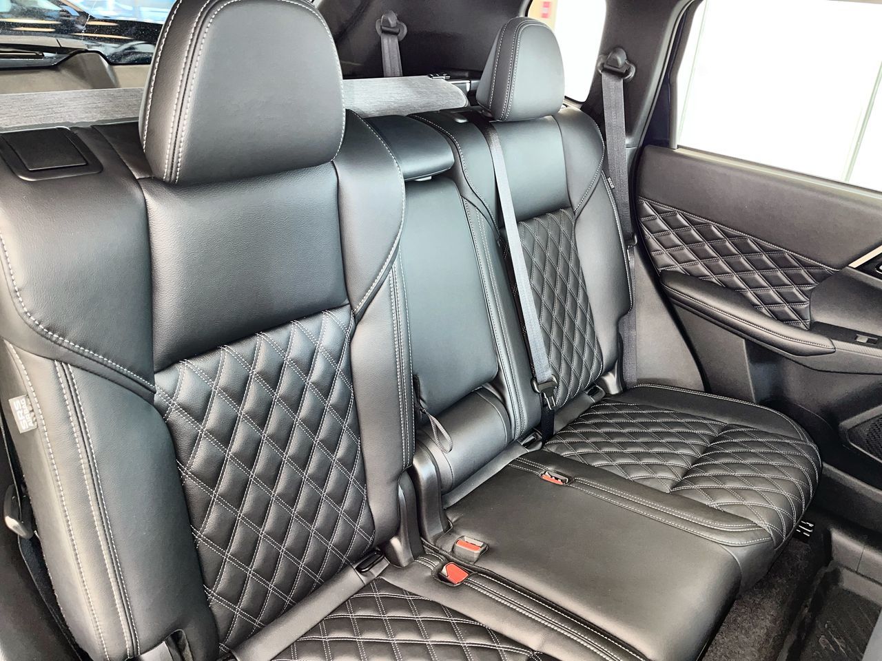 2025 Mitsubishi Outlander Plug-In Hybrid