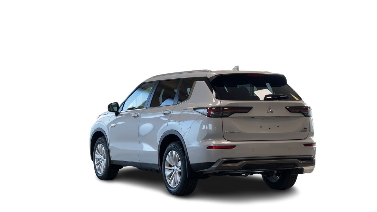 2025 Mitsubishi Outlander Plug-In Hybrid