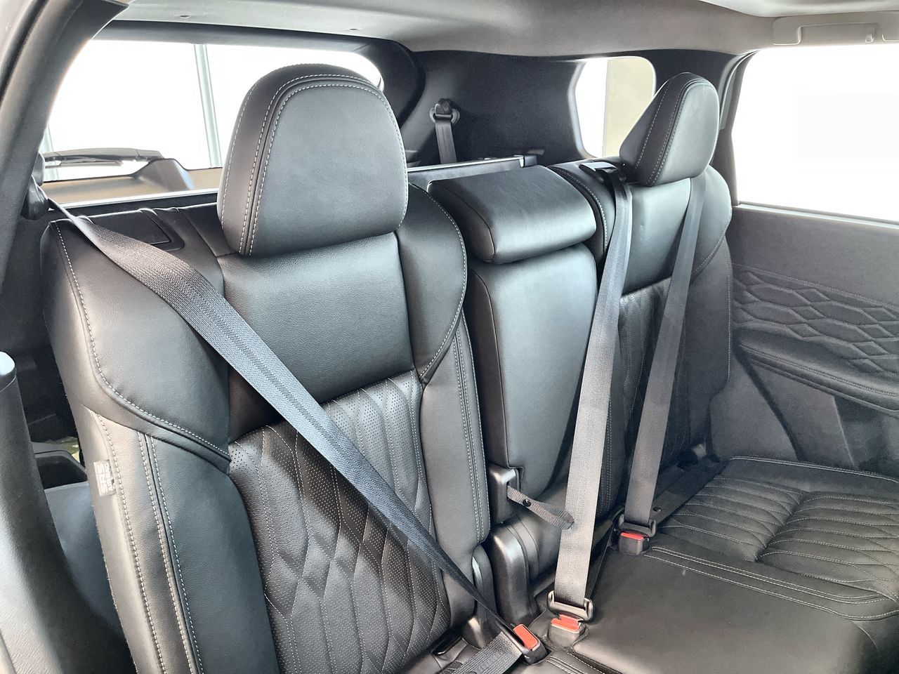 2026 Mitsubishi Outlander Plug-in Hybrid