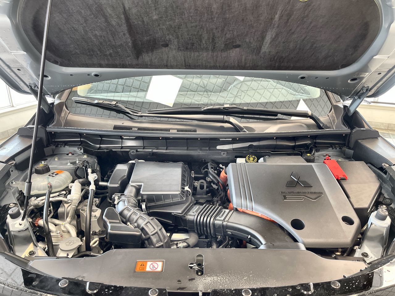 2026 Mitsubishi Outlander Plug-in Hybrid