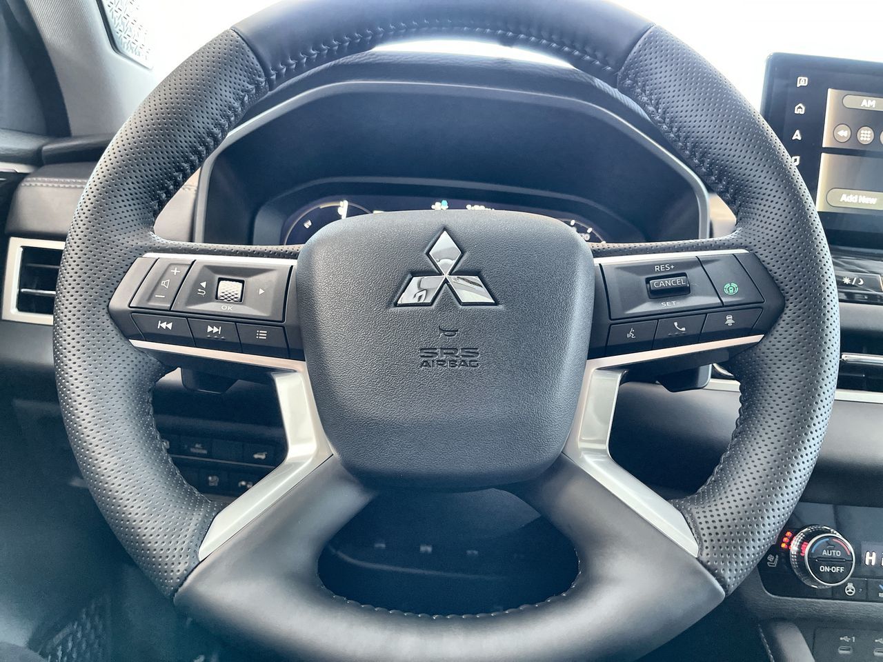 2026 Mitsubishi Outlander Plug-in Hybrid