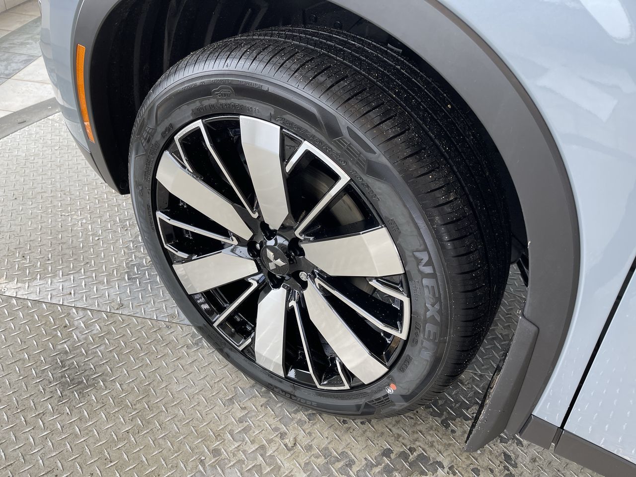 2026 Mitsubishi Outlander Plug-in Hybrid