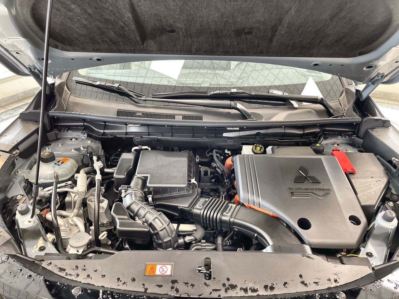 2026 Mitsubishi Outlander Plug-in Hybrid