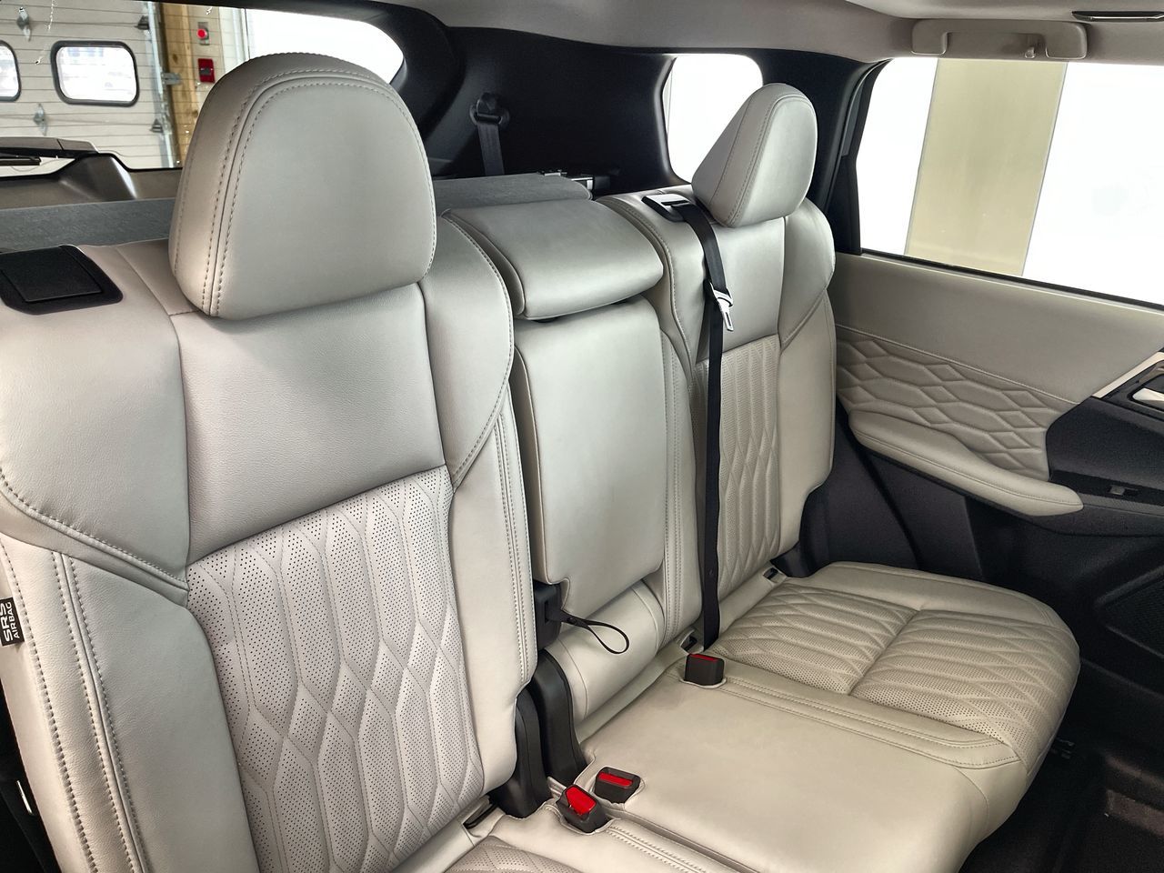 2026 Mitsubishi Outlander Plug-in Hybrid