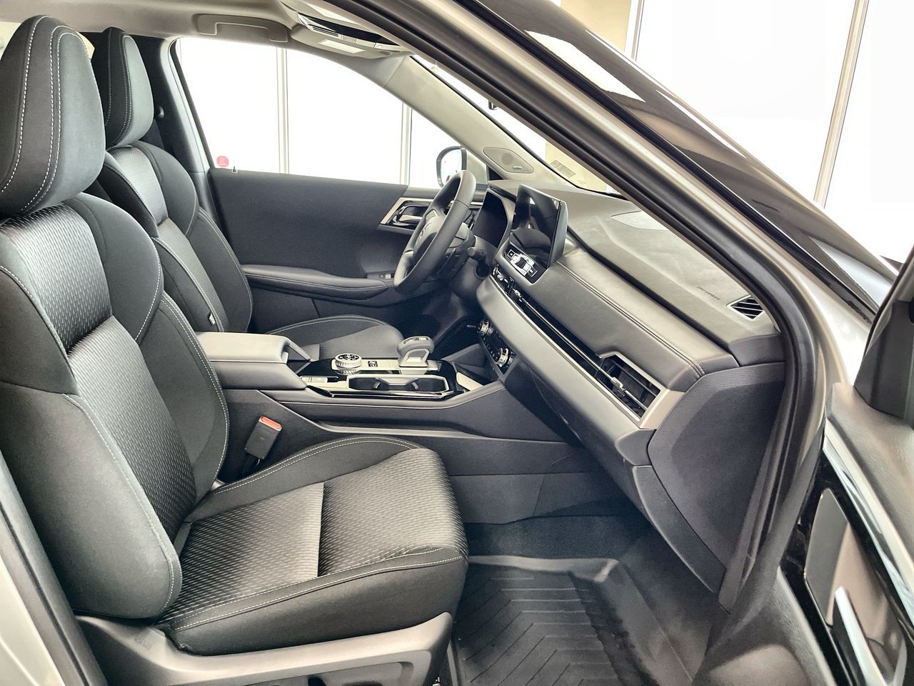 2026 Mitsubishi Outlander Plug-in Hybrid