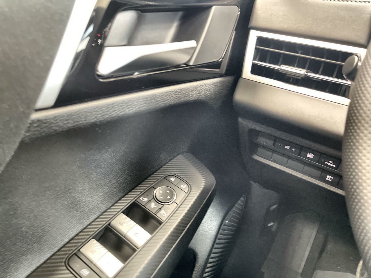 2026 Mitsubishi Outlander Plug-in Hybrid