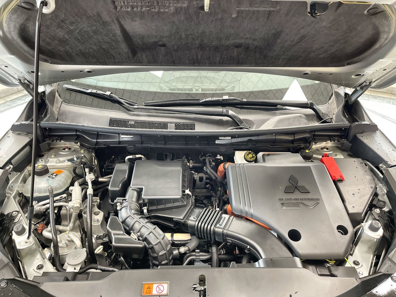 2026 Mitsubishi Outlander Plug-in Hybrid