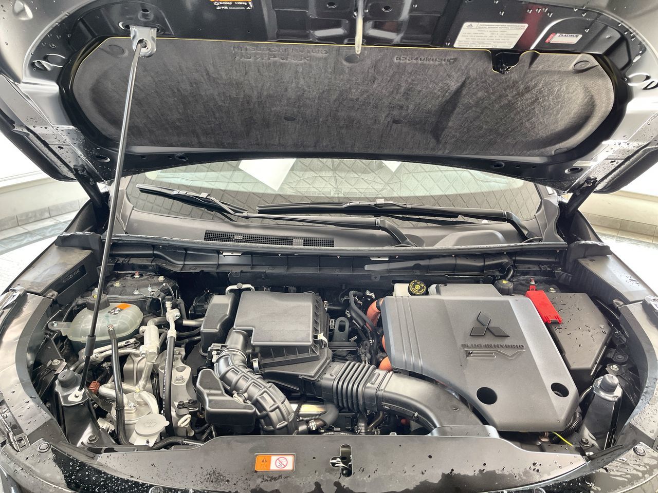 Mitsubishi Outlander Plug-in Hybrid  2026 à Regina, Saskatchewan