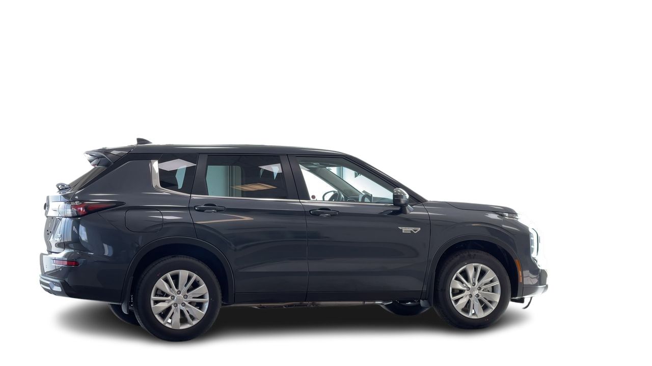 Mitsubishi Outlander Plug-in Hybrid  2026 à Regina, Saskatchewan