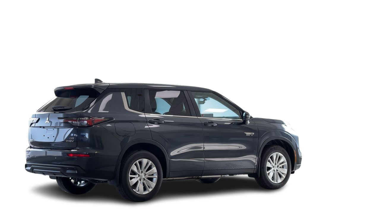 Mitsubishi Outlander Plug-in Hybrid  2026 à Regina, Saskatchewan