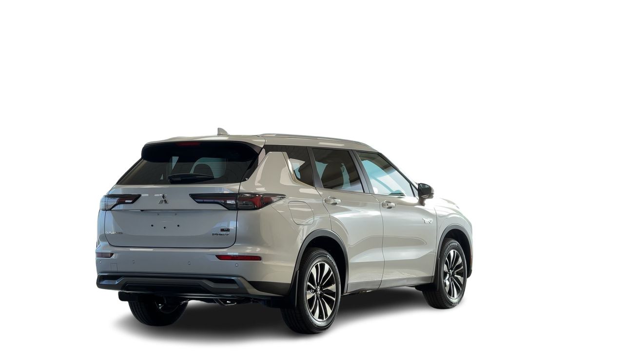 2026 Mitsubishi Outlander Plug-in Hybrid