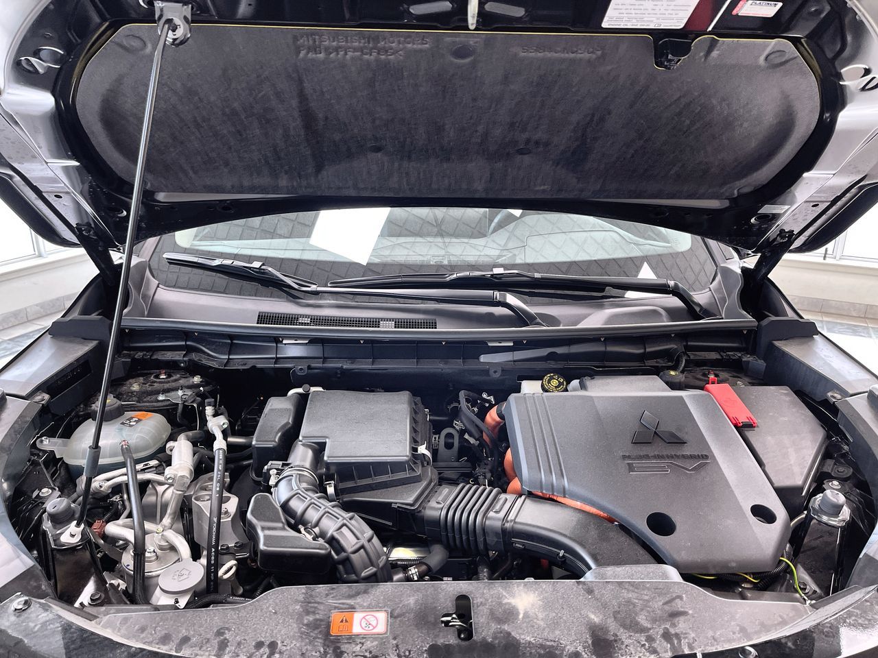 2026 Mitsubishi Outlander Plug-in Hybrid in Regina, Saskatchewan