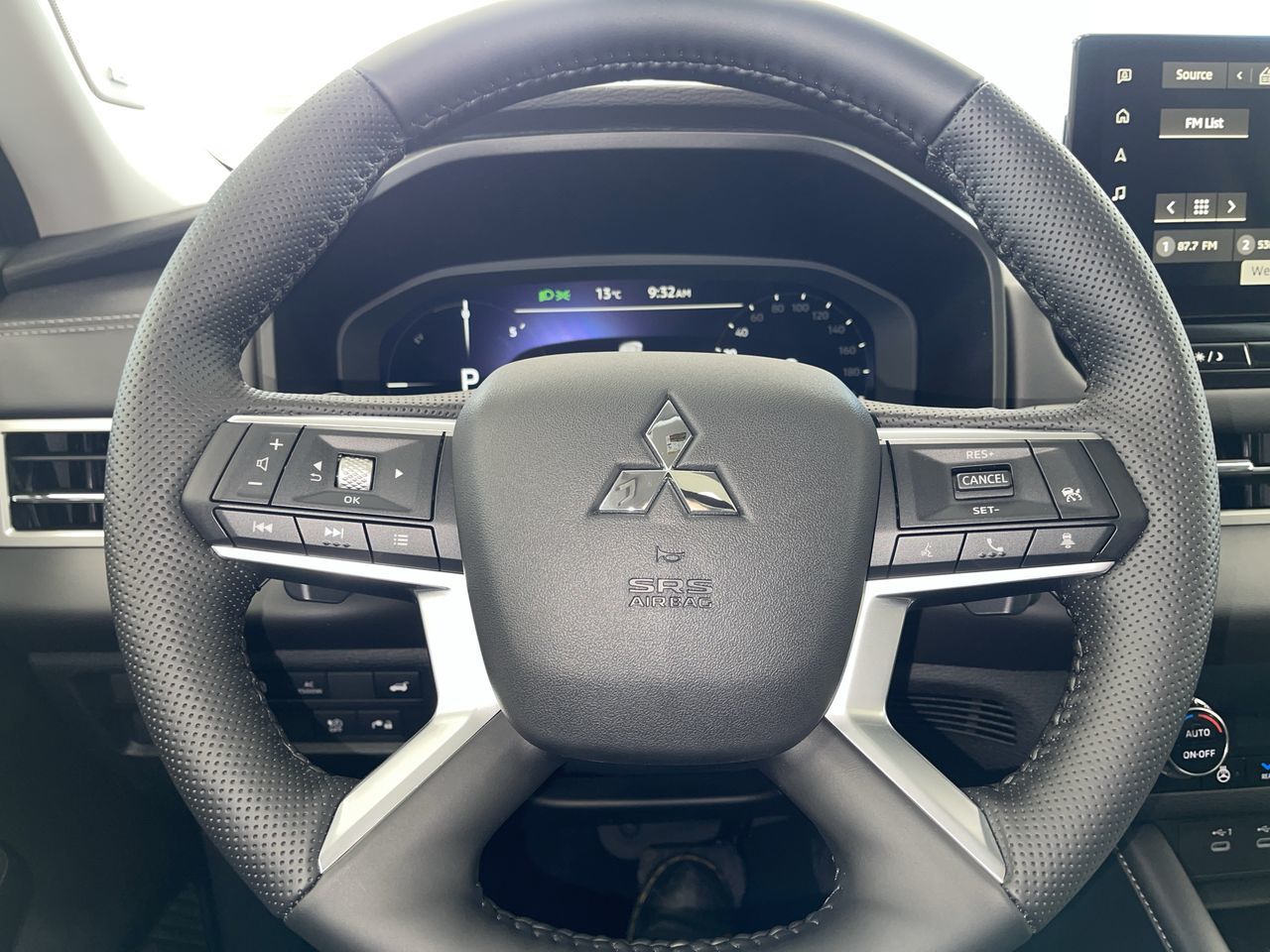 2026 Mitsubishi Outlander Plug-in Hybrid