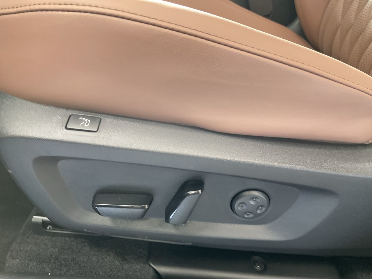 2026 Mitsubishi Outlander Plug-in Hybrid