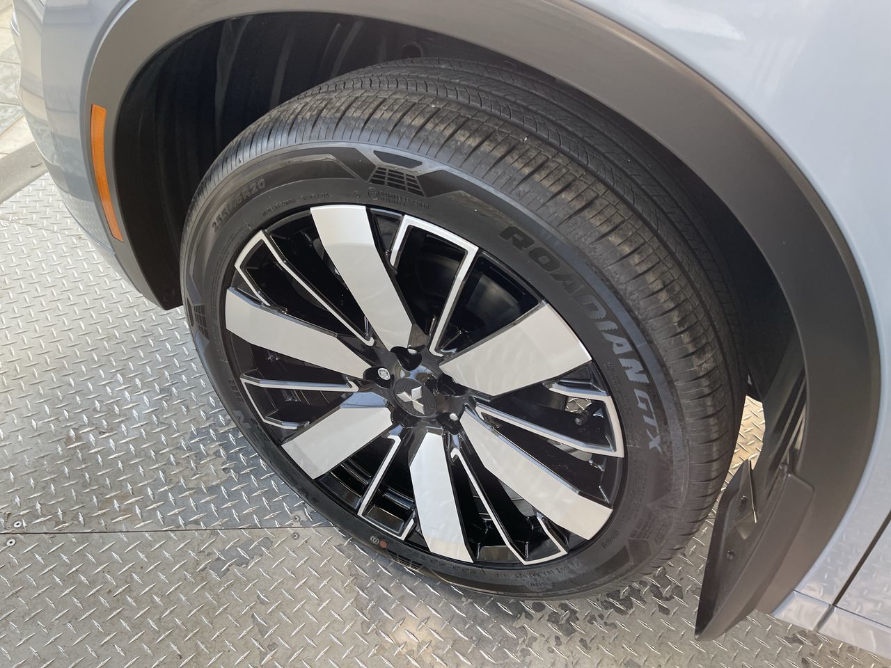 2026 Mitsubishi Outlander Plug-in Hybrid
