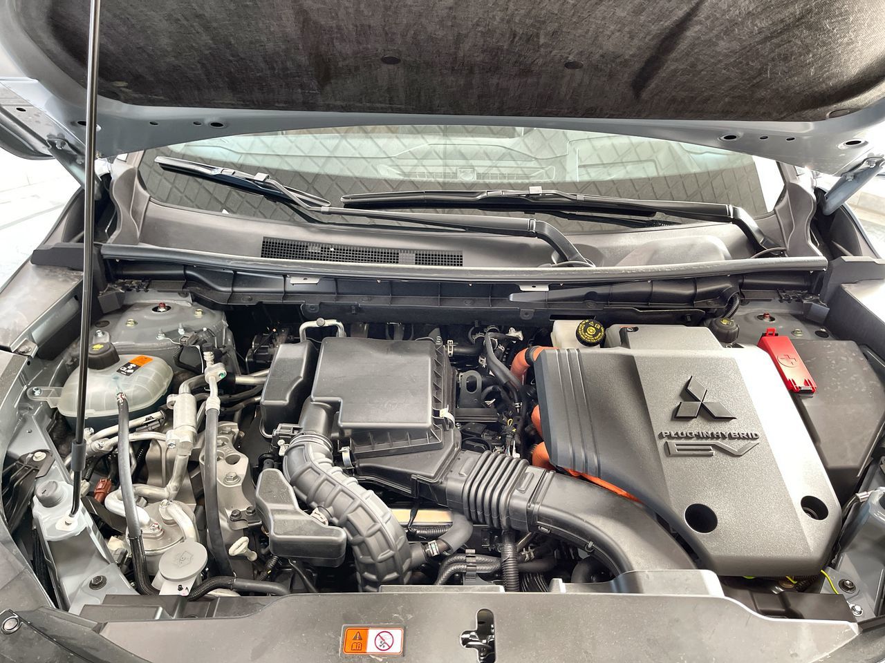 2026 Mitsubishi Outlander Plug-in Hybrid