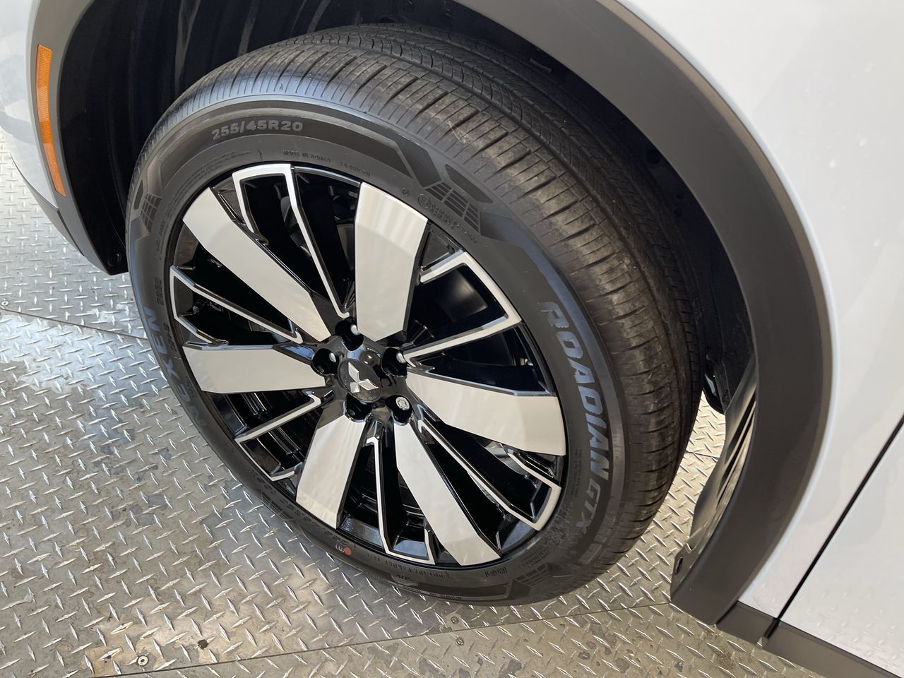 2026 Mitsubishi Outlander Plug-in Hybrid