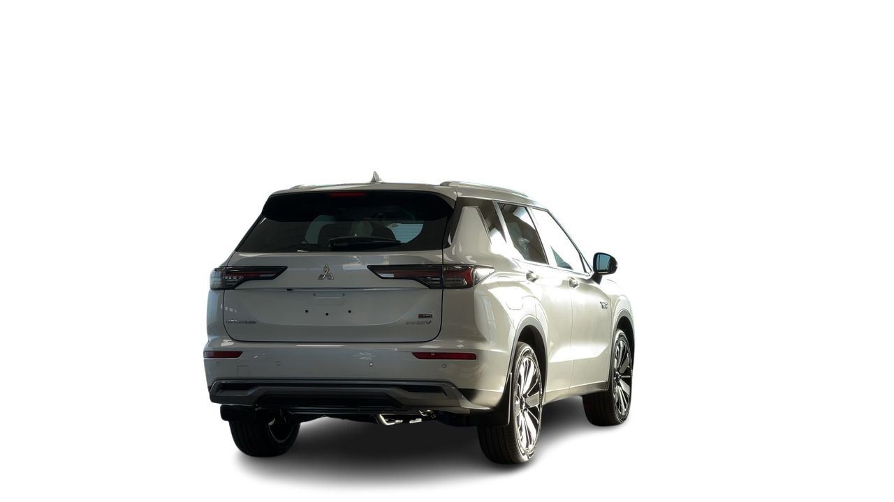 2026 Mitsubishi Outlander Plug-in Hybrid