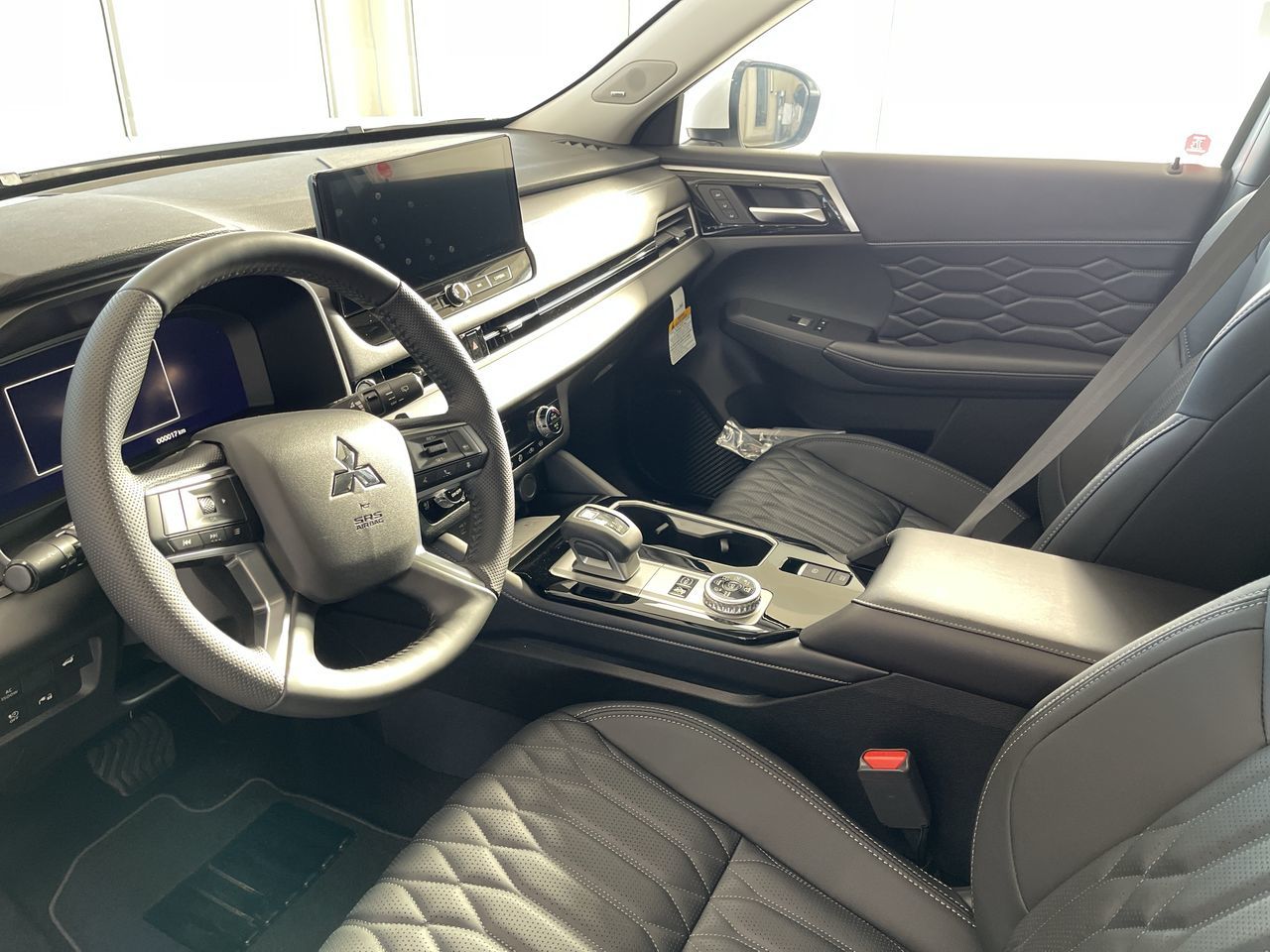 2026 Mitsubishi Outlander Plug-in Hybrid