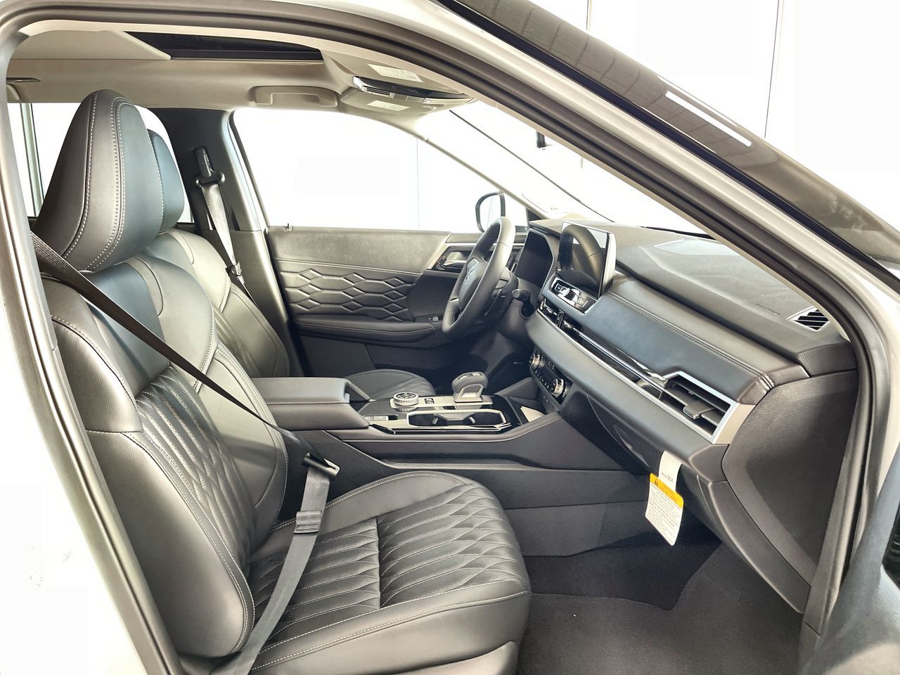 2026 Mitsubishi Outlander Plug-in Hybrid