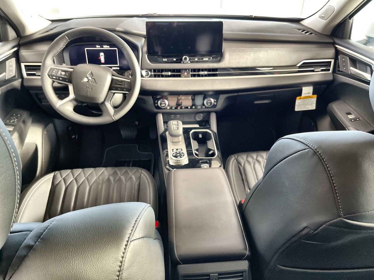 2026 Mitsubishi Outlander Plug-in Hybrid