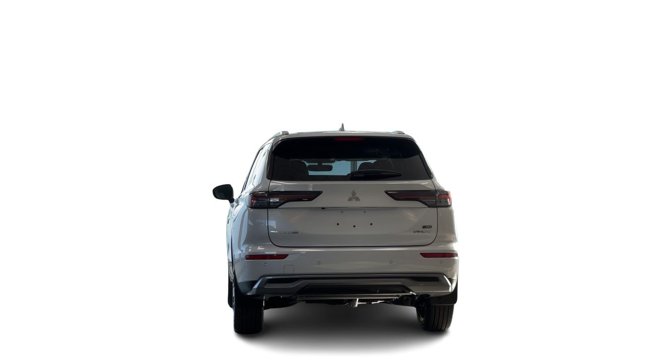 2026 Mitsubishi Outlander Plug-in Hybrid
