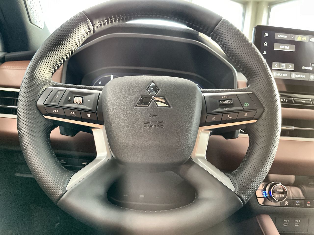 2026 Mitsubishi Outlander Plug-in Hybrid