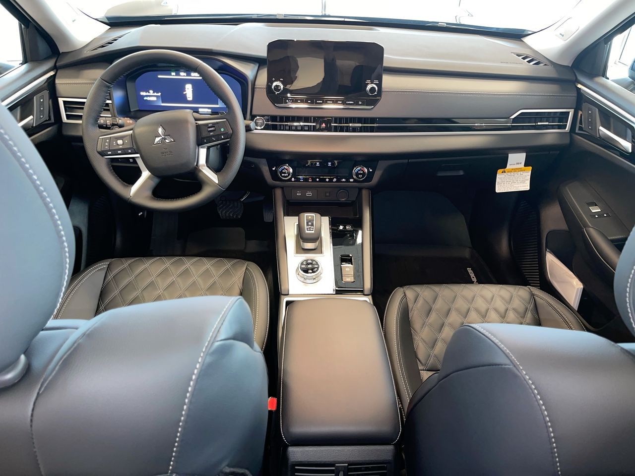 2026 Mitsubishi Outlander Plug-in Hybrid