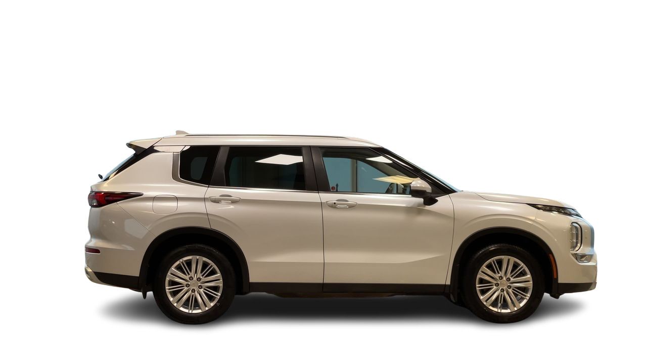 2022 Mitsubishi Outlander in Regina, Saskatchewan
