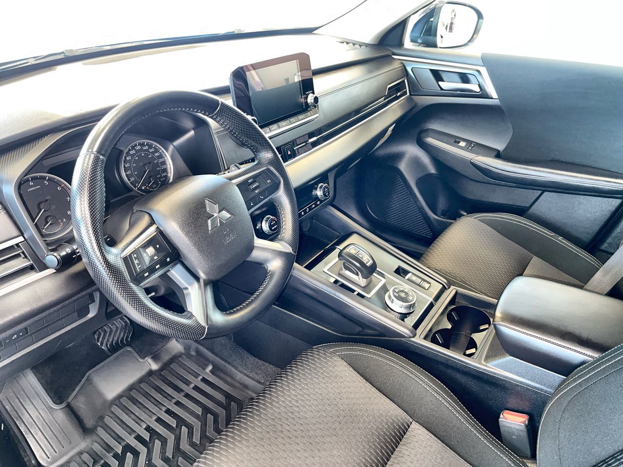 2024 Mitsubishi Outlander