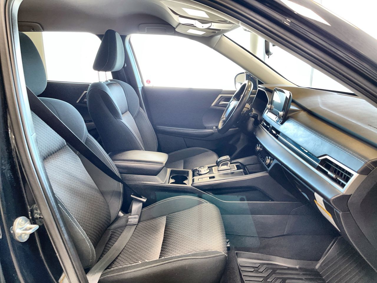 2024 Mitsubishi Outlander