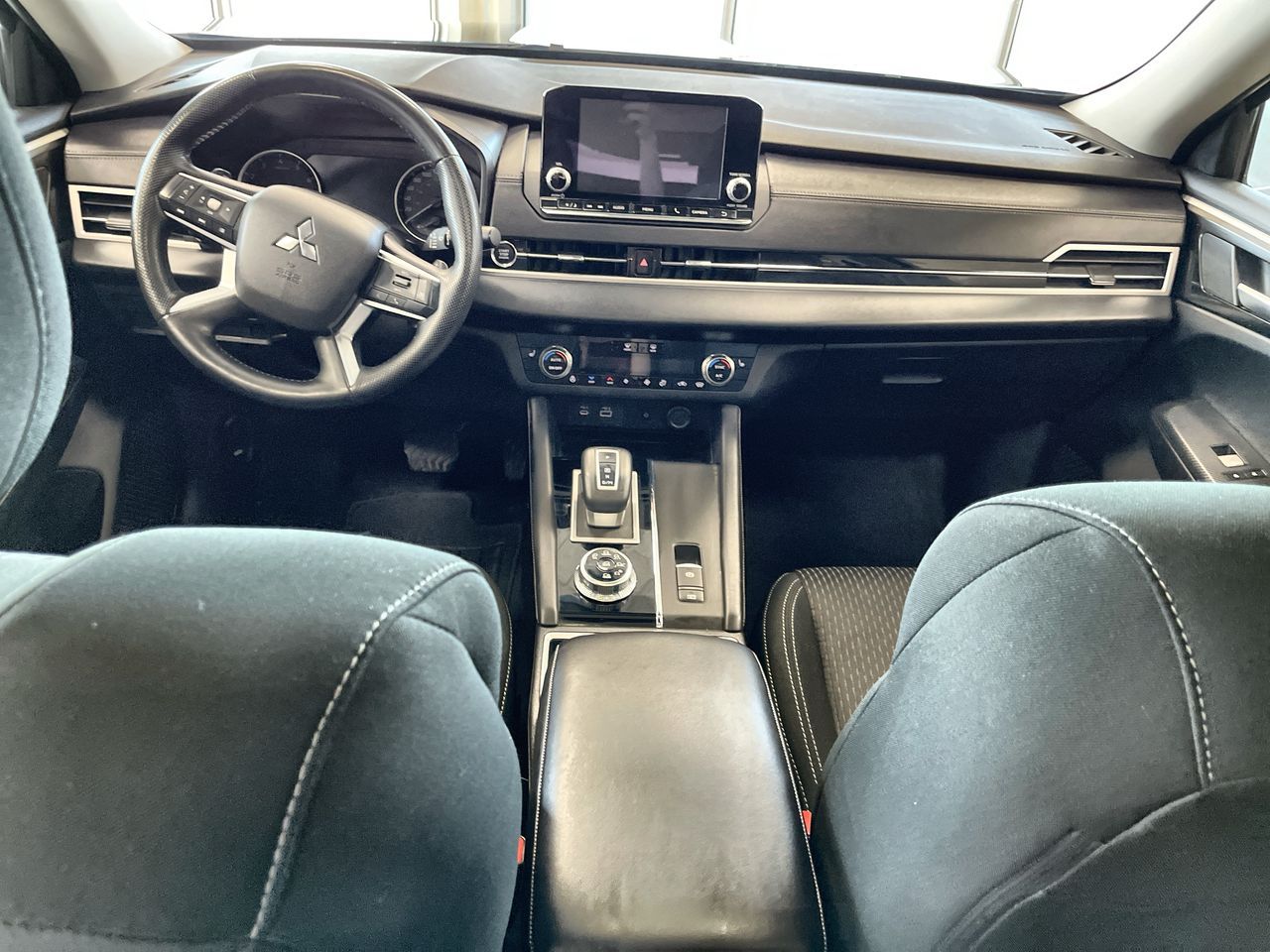 2024 Mitsubishi Outlander