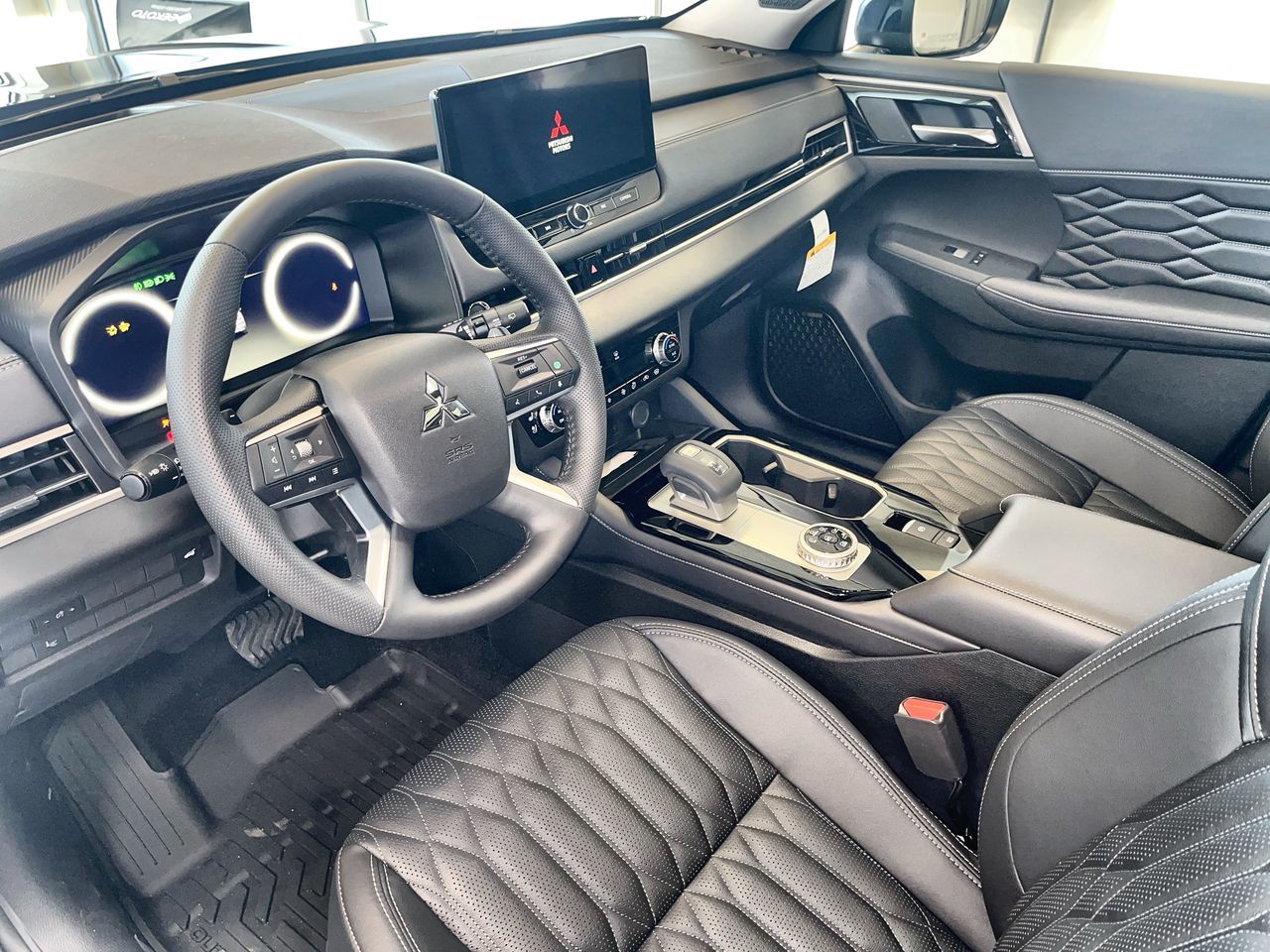 2025 Mitsubishi Outlander in Regina, Saskatchewan