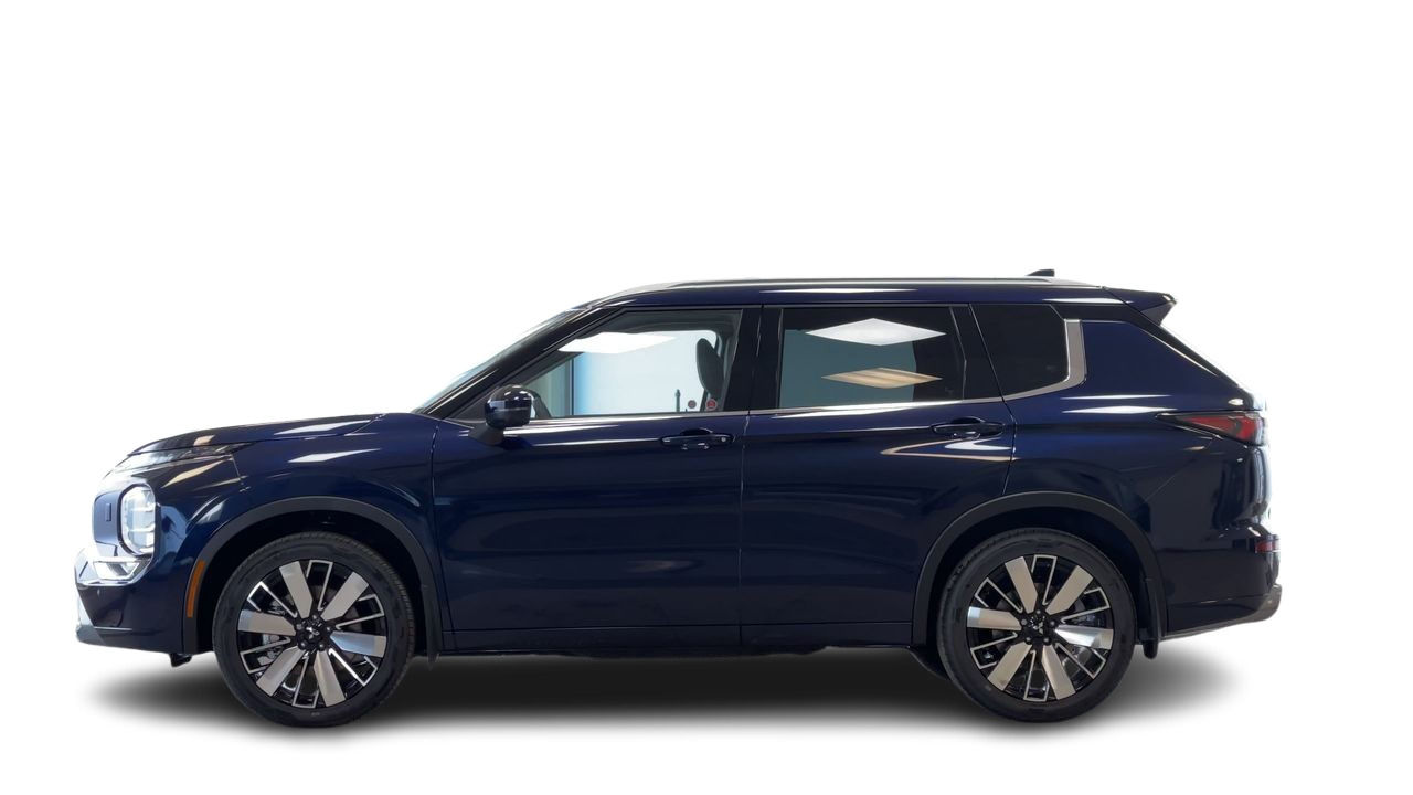 2025 Mitsubishi Outlander in Regina, Saskatchewan