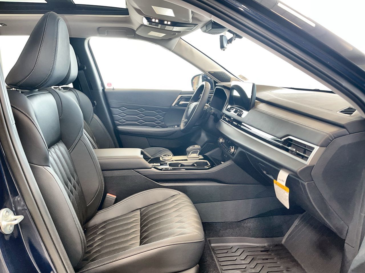 2025 Mitsubishi Outlander in Regina, Saskatchewan