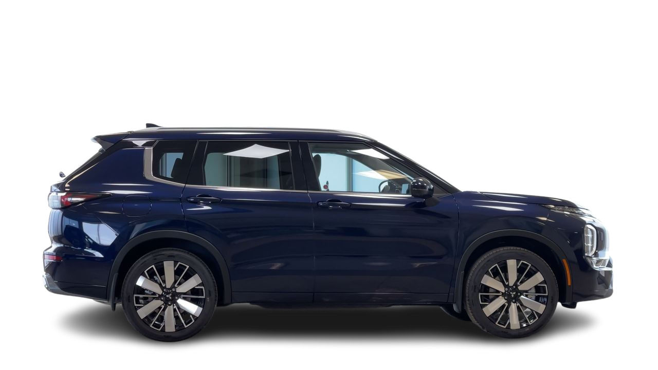 2025 Mitsubishi Outlander in Regina, Saskatchewan