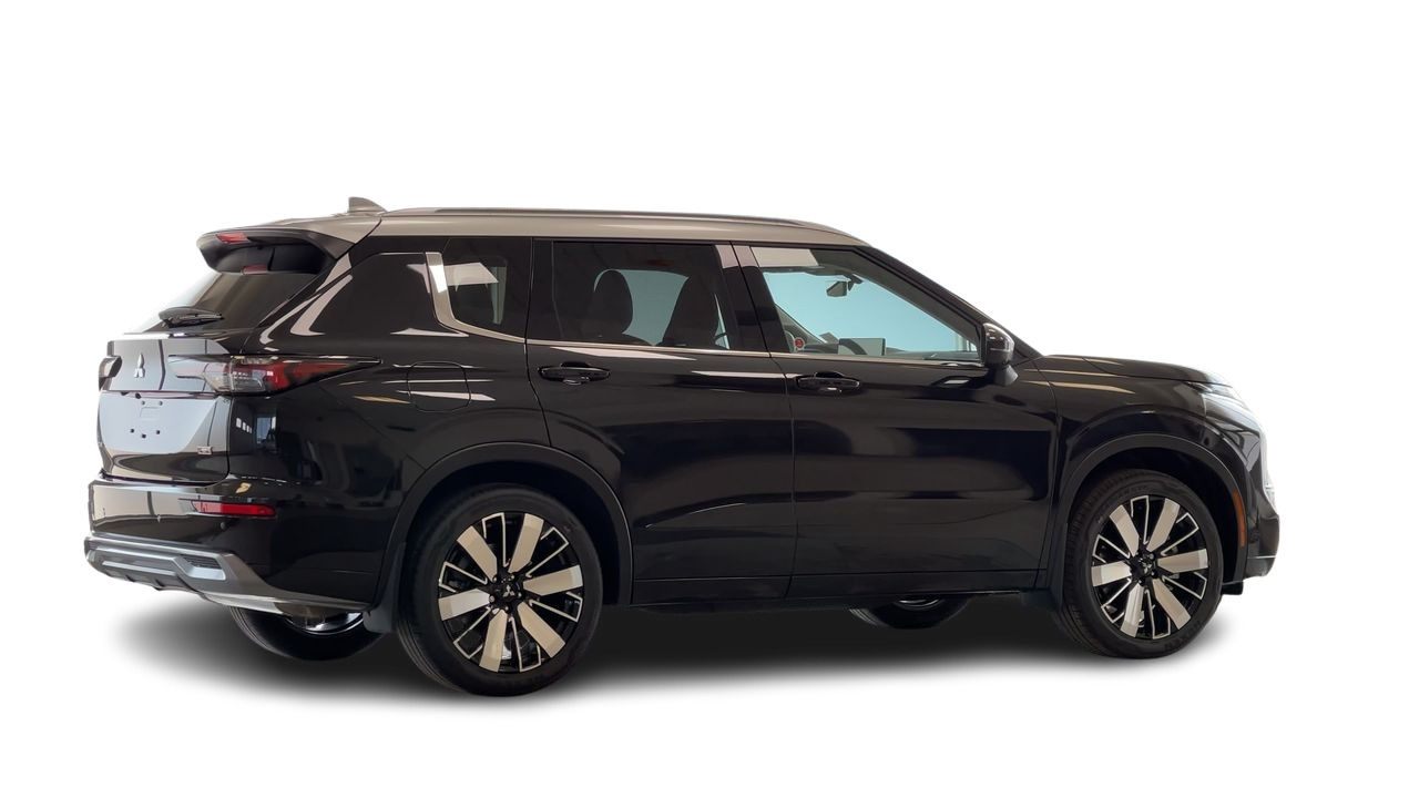 2025 Mitsubishi Outlander in Regina, Saskatchewan