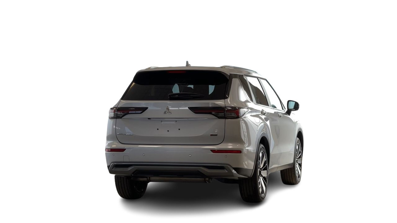 2025 Mitsubishi Outlander in Regina, Saskatchewan