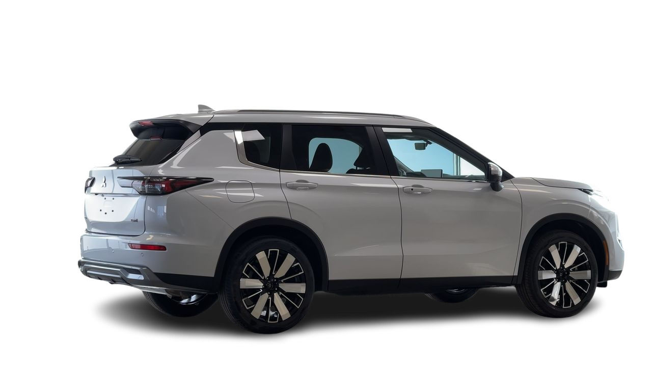 2025 Mitsubishi Outlander in Regina, Saskatchewan