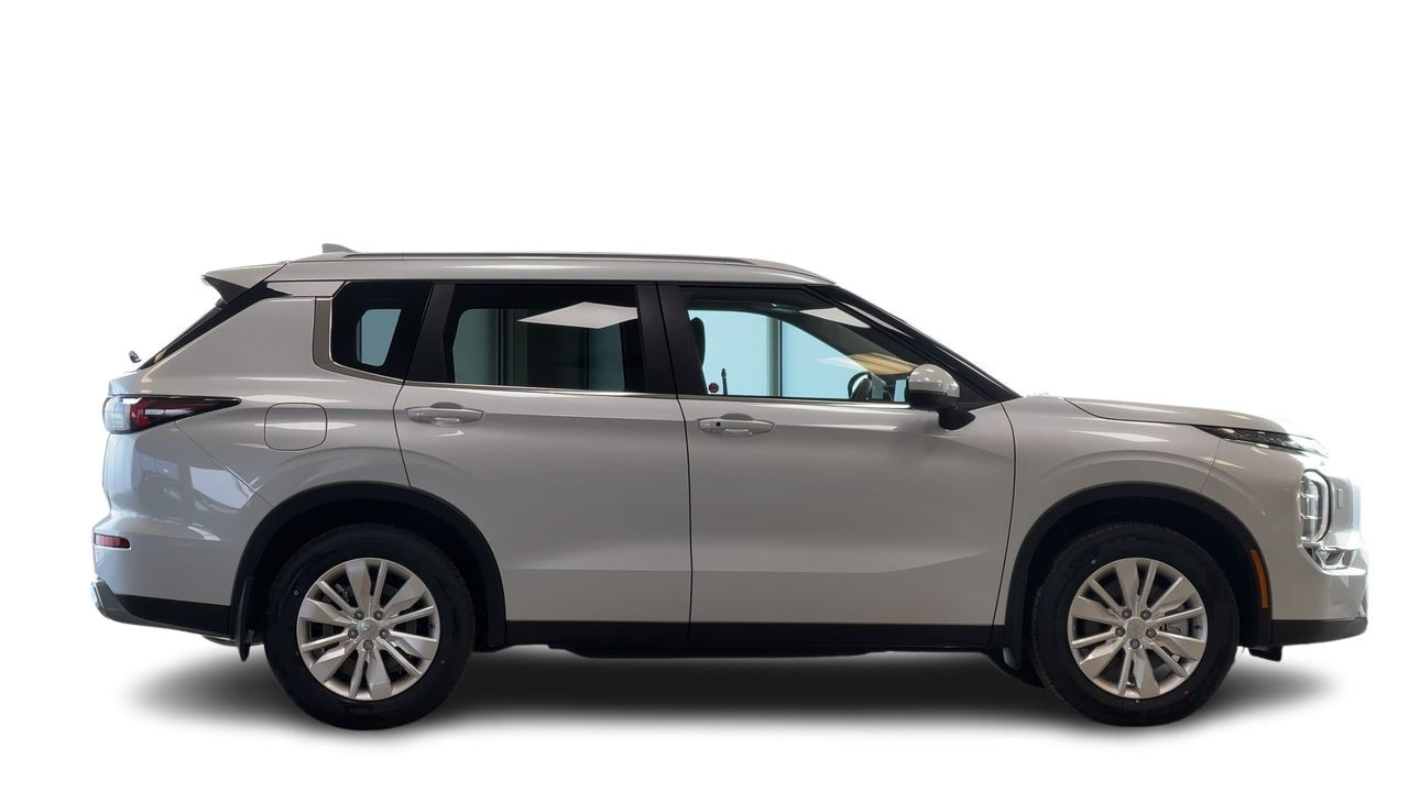 Mitsubishi Outlander  2025 à Regina, Saskatchewan