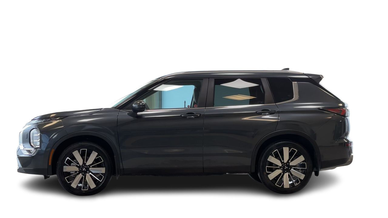 2025 Mitsubishi Outlander in Regina, Saskatchewan