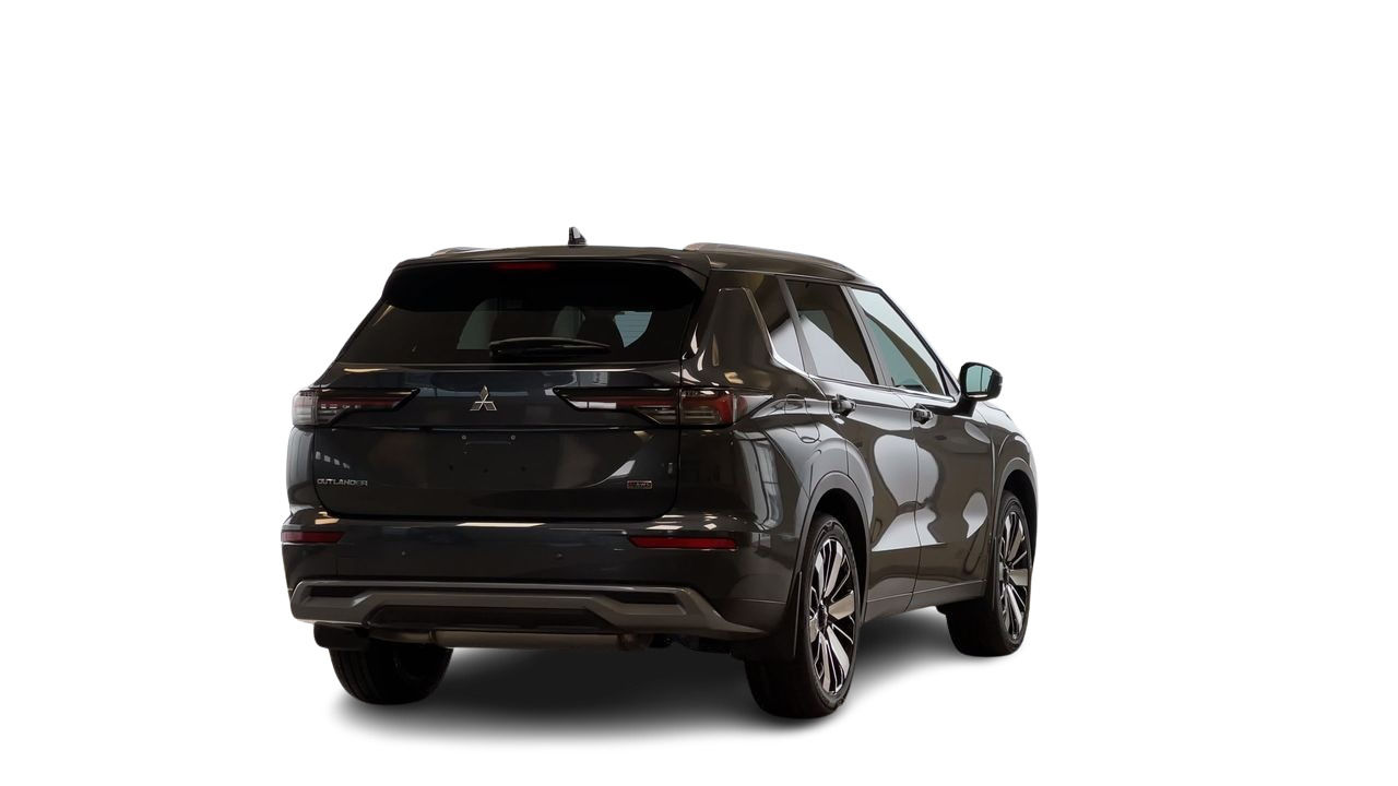 2025 Mitsubishi Outlander in Regina, Saskatchewan