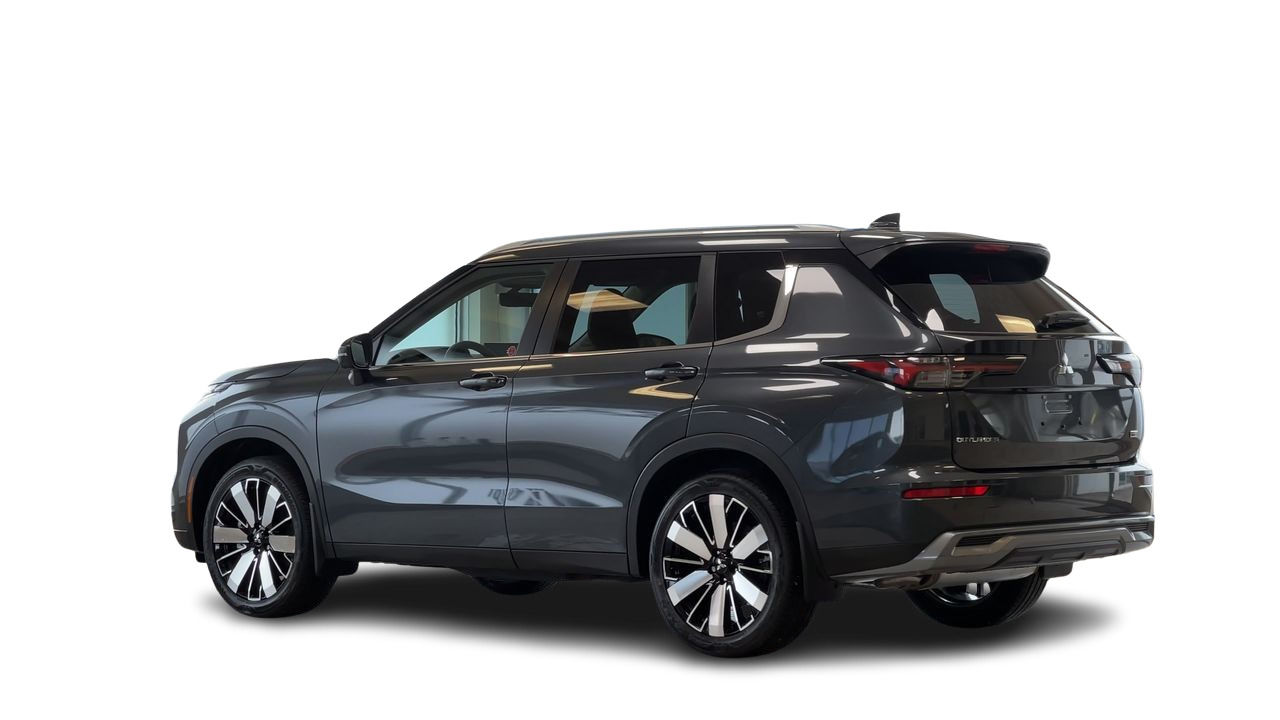 2025 Mitsubishi Outlander in Regina, Saskatchewan
