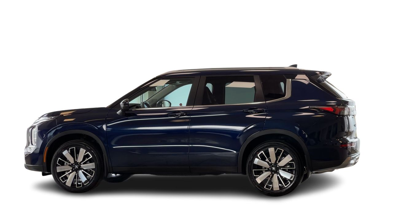 2025 Mitsubishi Outlander in Regina, Saskatchewan