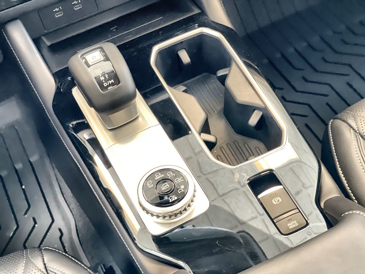 2025 Mitsubishi Outlander in Regina, Saskatchewan