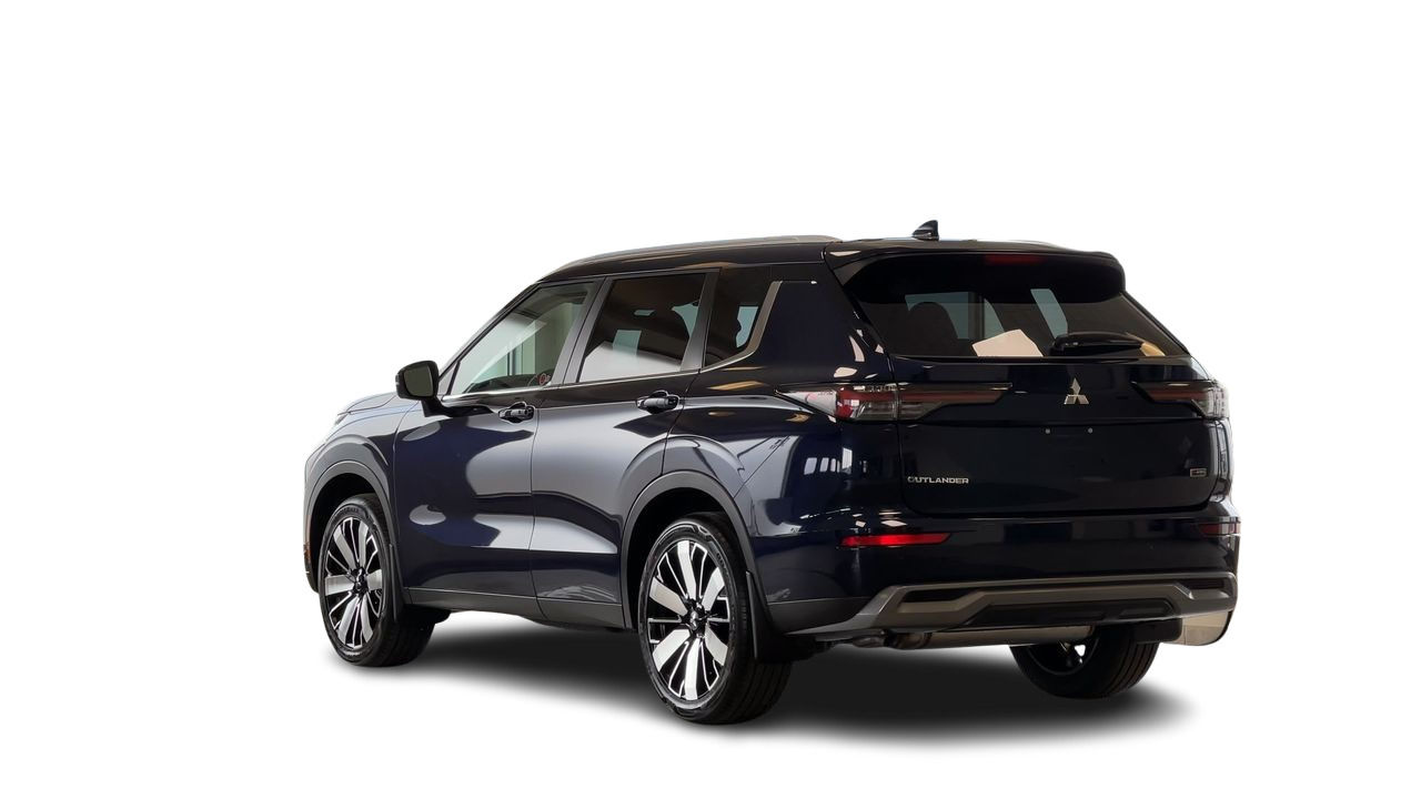 2025 Mitsubishi Outlander in Regina, Saskatchewan