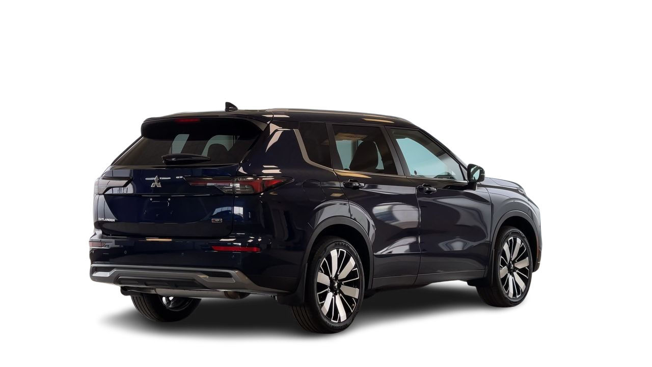 2025 Mitsubishi Outlander in Regina, Saskatchewan