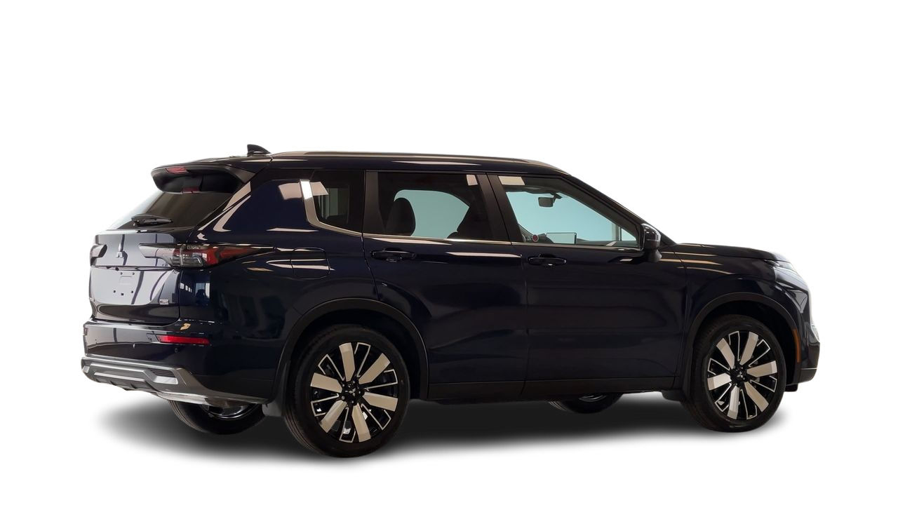 2025 Mitsubishi Outlander in Regina, Saskatchewan