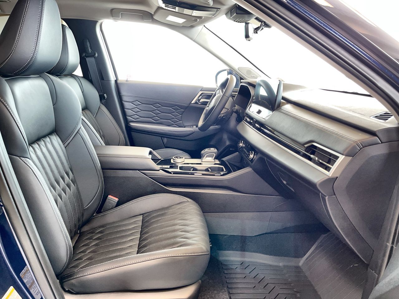 2025 Mitsubishi Outlander in Regina, Saskatchewan